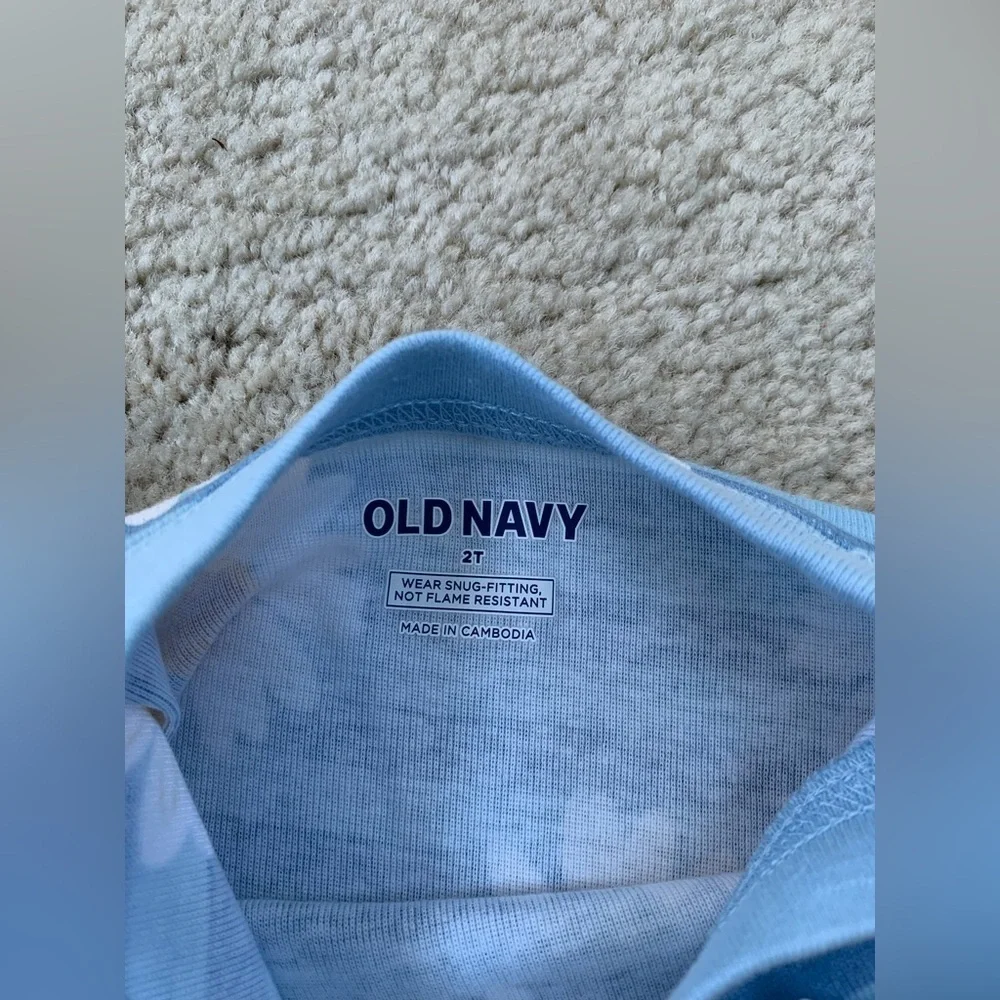 Old Navy NWT Size 2T Daisy Pajamas Set